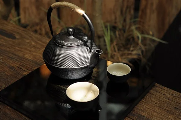 高架菜園ベッド16選！プロのガーデナーが教えるおしゃれで実用的なアイデア